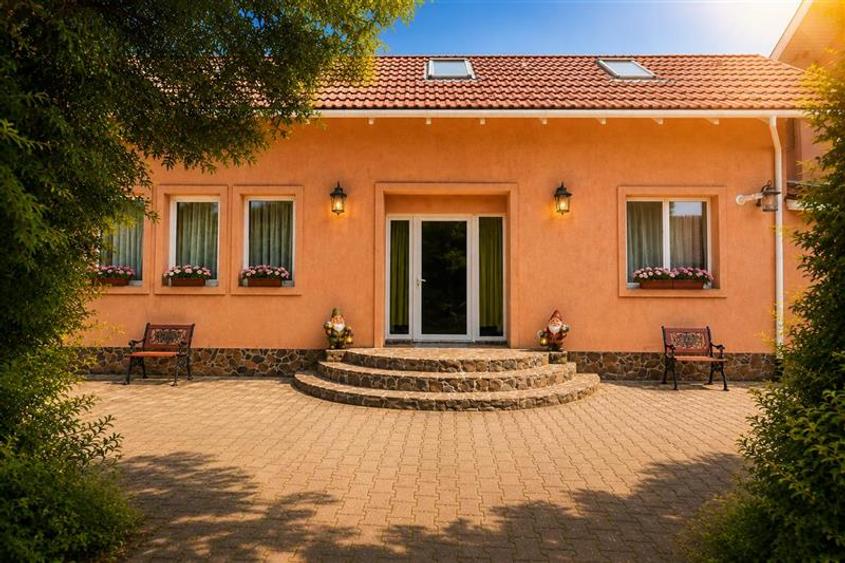 Casă individuală cu 4 camere cu Piscina în Sântana de Mureș