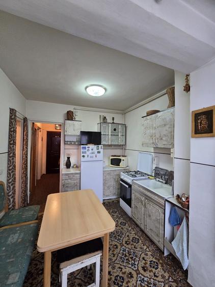 Apartament cu 2 camere decomandat în Griviței