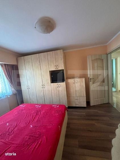 Apartament cu 4 camere în Independenței