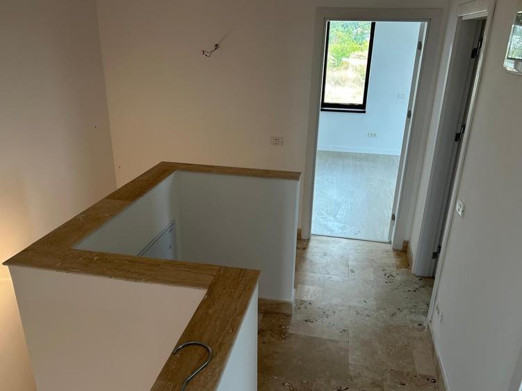 Casă cu 4 camere cu Teren 301 Mp în Corbeanca