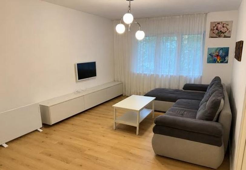 Apartament cu 2 camere semidecomandat, mobilat în Tineretului