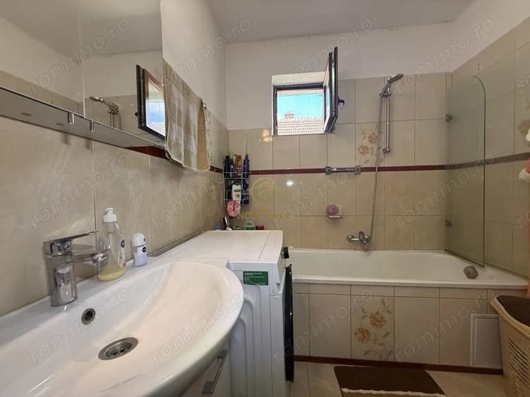 Casă cu 4 camere cu Teren 4839 Mp în Viile Satu Mare