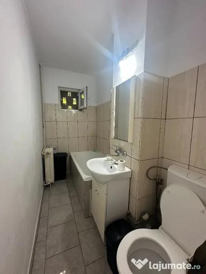 Apartament cu 2 camere decomandat în Malu Roșu