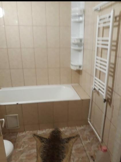 Apartament cu 3 camere decomandat în Burdujeni