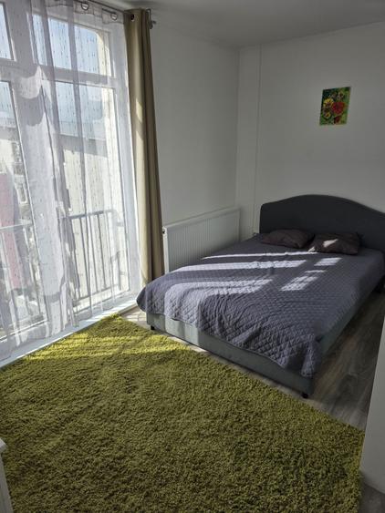 Apartament cu 3 camere semidecomandat în Baciu