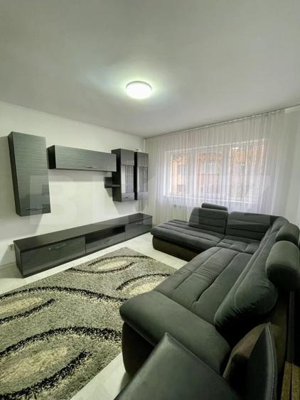 Apartament cu 3 camere, etaj 2 - zona George Enescu - 2