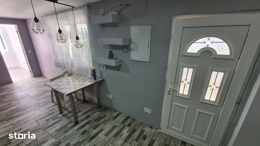 Casă cu 3 camere cu Teren 2157 Mp în Merișani