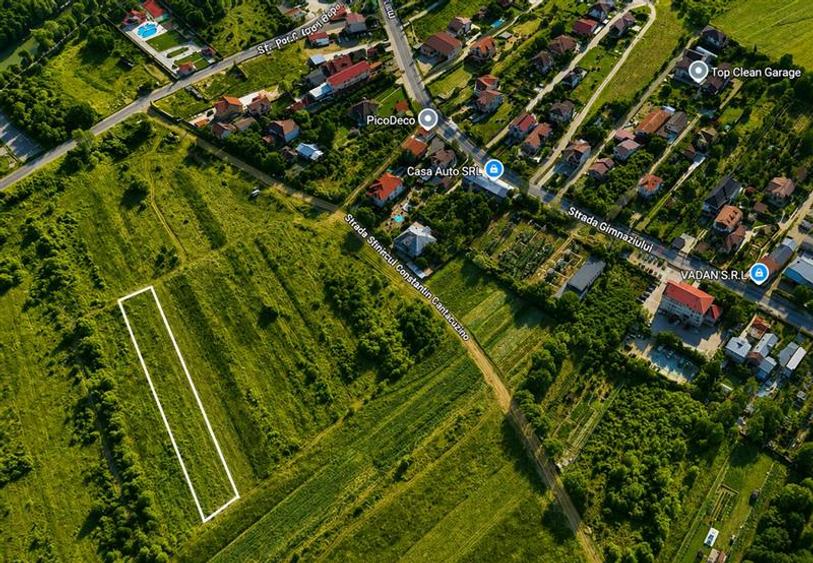 Teren Construcții intravilan de 2500 mp, în Est