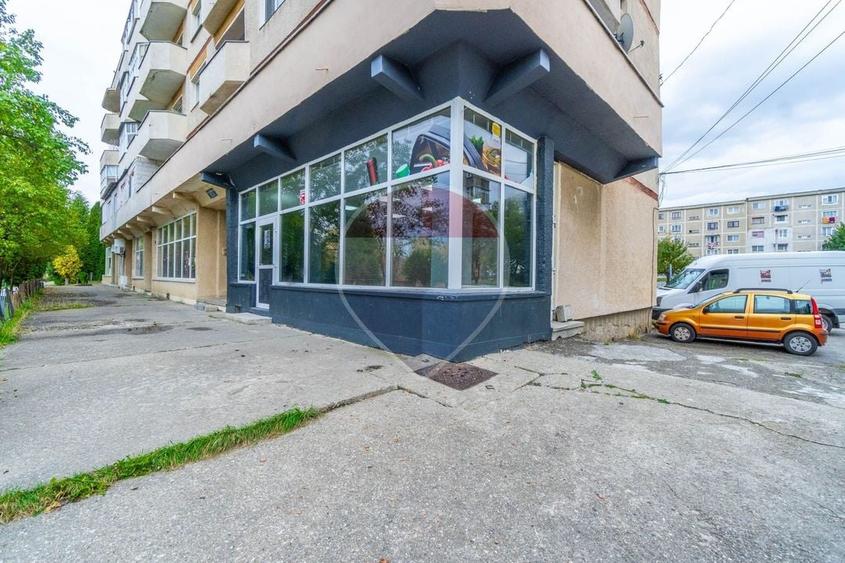 Spațiu comercial, de 68 mp, în Central