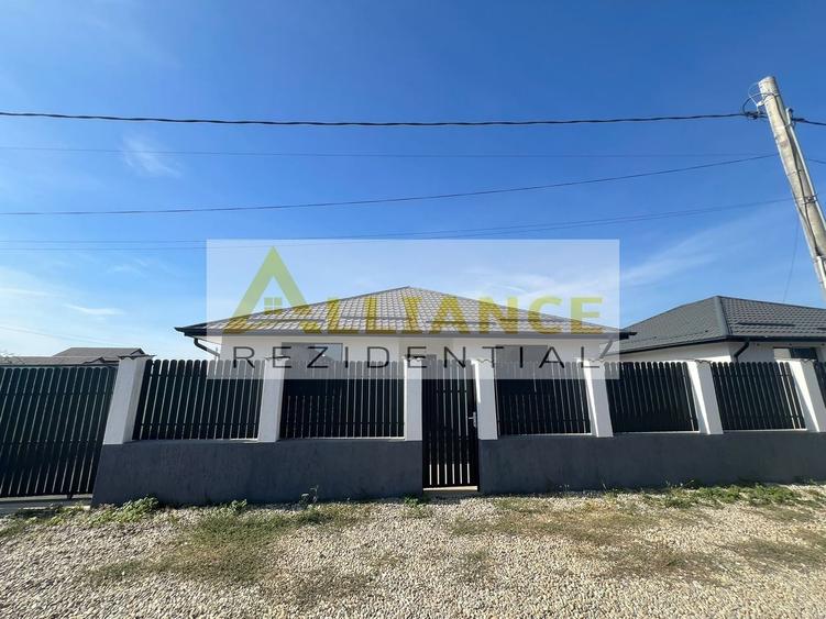 Casă individuală cu 4 camere cu Teren 315 Mp în Berceni