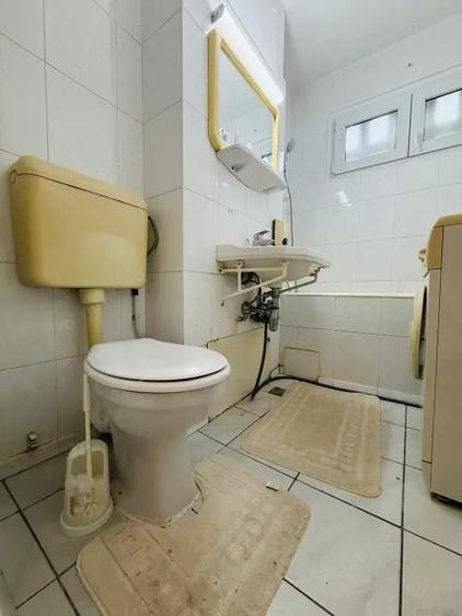 Apartament cu 3 camere semidecomandat, mobilat în Circumvalațiunii