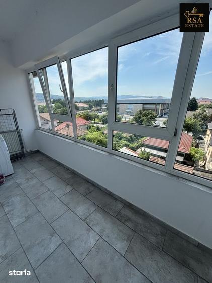 Apartament cu 4 camere în Traian