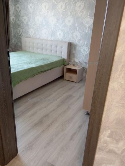 Apartament cu 3 camere decomandat, mobilat în Berceni