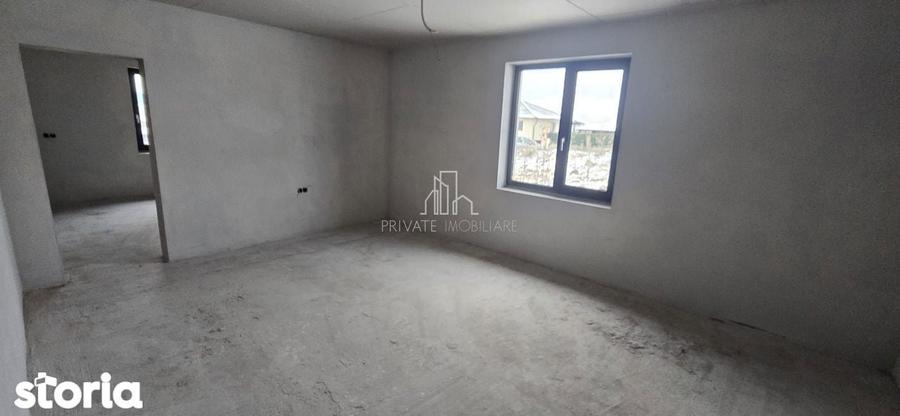 Casa 283 Mp/ Teren 835 Mp, Nou Construita, Solovastru, Zona Reghin - 3