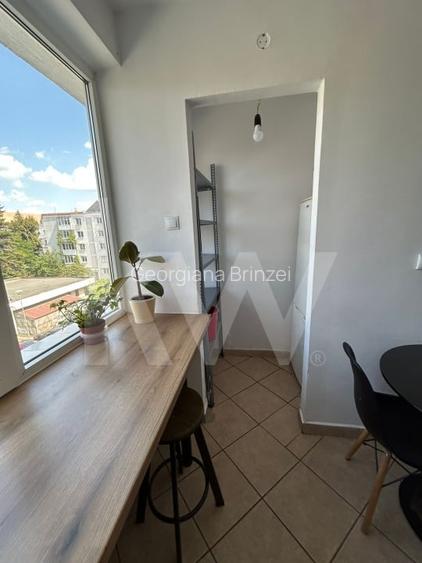 Apartament de inchiriat - 4 camere decomandat, zona centrala Apartament de inchiriat - 4 camere decomandat, zona centrala