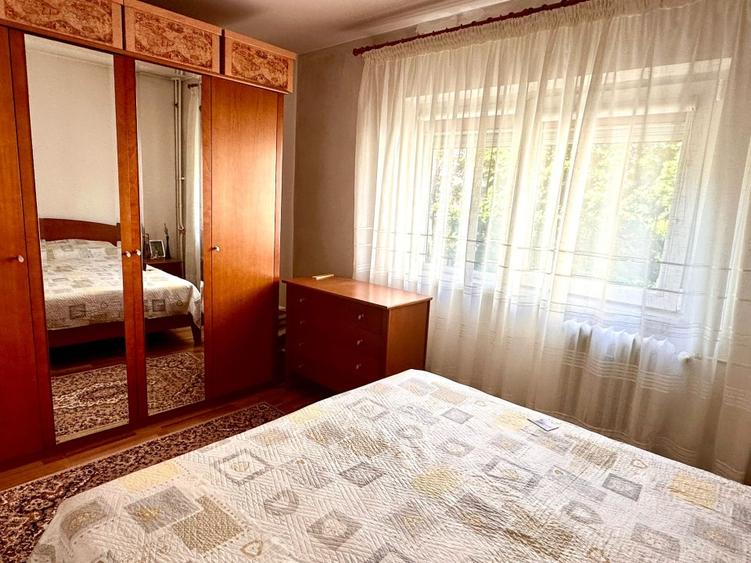 Apartament 3 camere Rovine - 1