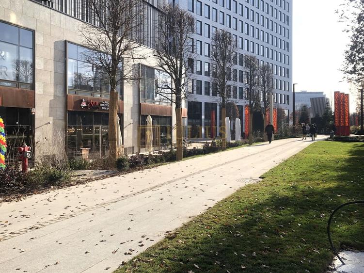 Peste drum de Iulius Mall/Town; centrala proprie, modern amenajat. - 1