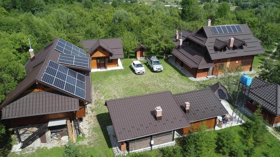 Proprietate unică în Piatra Doamnei – Corbi, Argeș - 1