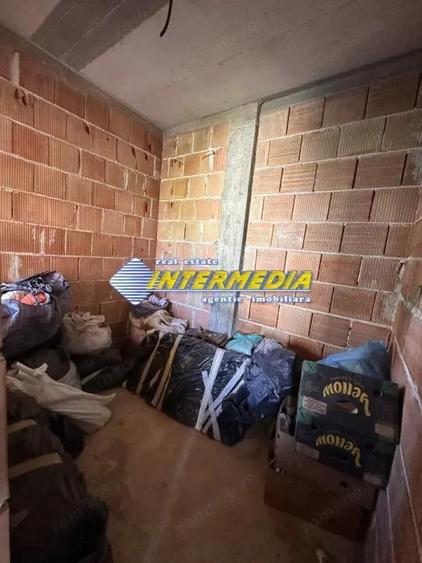 CASA LA ROSU i ALBA IULIA I 260 MP UTILI I TEREN 900 MP I TOATE UTILITATILE I - 18