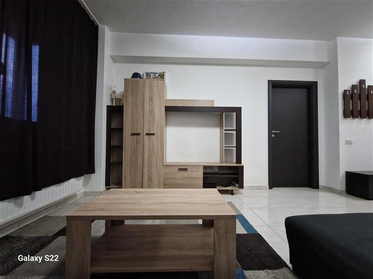 2 cam Militari Residence, str. Rezervelor- Roz Cafe - 3