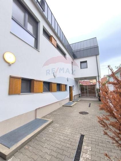 Casă de vanzare - 3