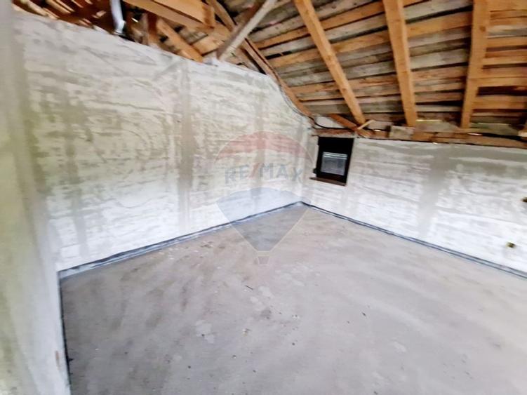 Casă spațioasă S+P+1E+M și teren generos 1664 mp - 18