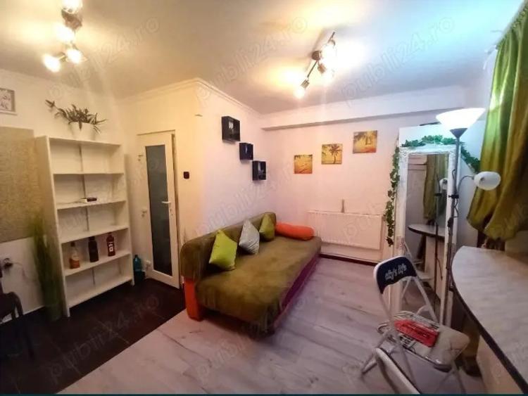 P.F. inchiriez apartament 1 camera in centru, langa Turnul pompierilor, parter, la curte comuna - 2