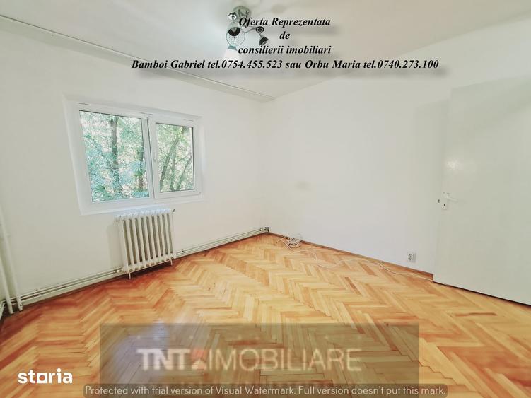 Apartament cu 2 camere decomandat în Nicolina