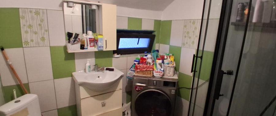 Casa spa?ioasa cu teren generos Valea Calugareasca - 8