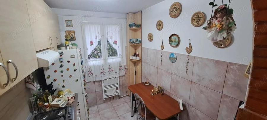 Grigorescu la gura de metrou - 5