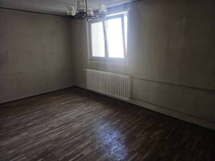 Garsonieră decomandată în Bucur Obor