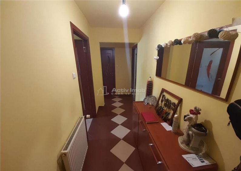 Resita, 2 Cam. Dec., Mobilat Utilat, Parter Inalt, Micro 4 - 9