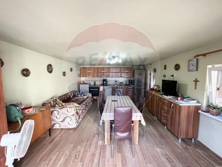 Casă  str. Progresului , Sebes, destinatie : uni/multifamiliala - 8