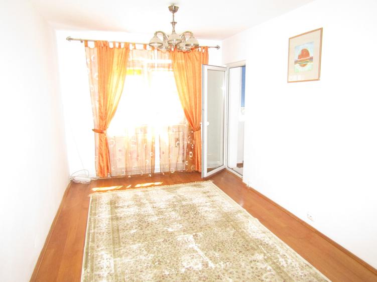 Apartament 4 camere de închiriat – Cartier Ștrand, str. Bârsei, etaj 2/4 - 1