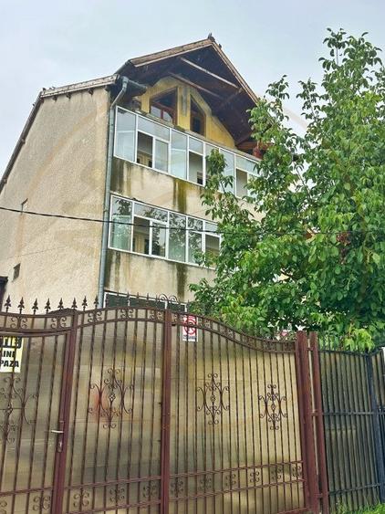 Casa Generoasa + 500mp Teren  Pitesti - Exercitiu - 1