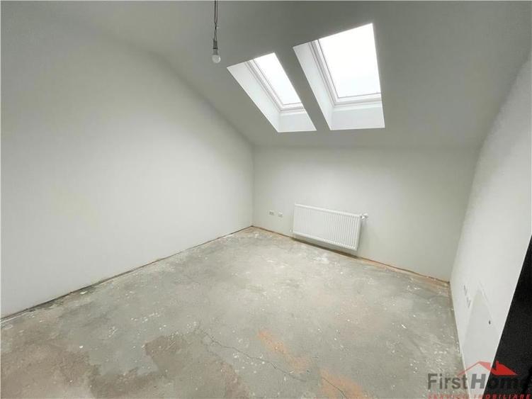 Penthouse, etaj1, 200 mp, MOBILAT SI UTILAT DE LUX, centru - 13