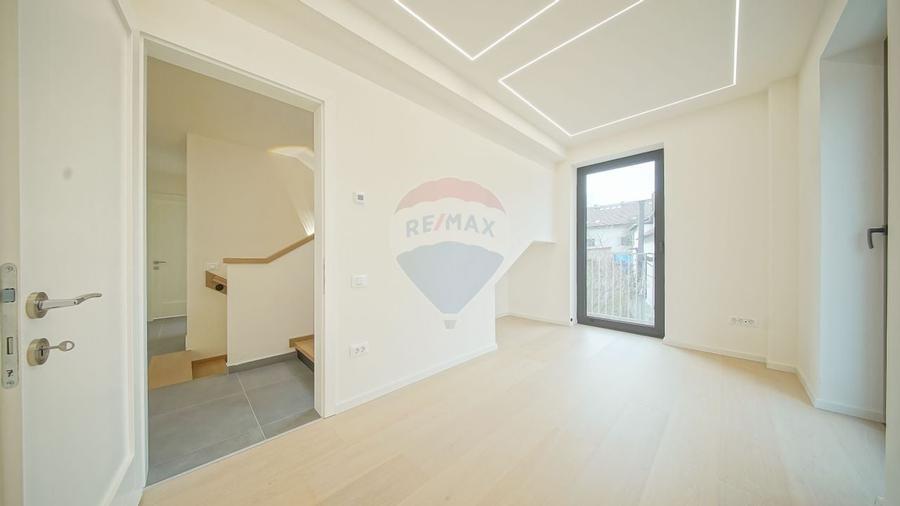 Armonie între tradiție și modernitate – Vilă contemporană în Brasov - 21