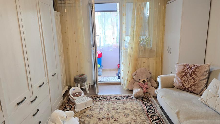 Vand apartament 3 camere in Deva, pe Al. Armatei, etaj 3,  mobilat si utilat - 2