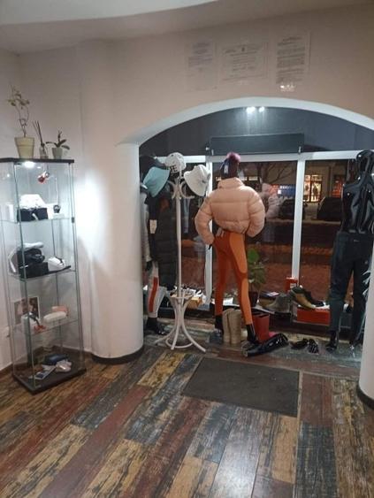 Spatiu comercial de vanzare - 6