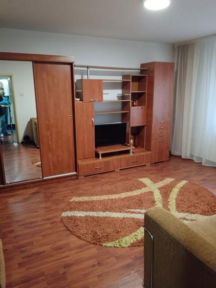Brancoveanu metrou ,confort 1 decomandat,parter,300 de euro lunar - 2