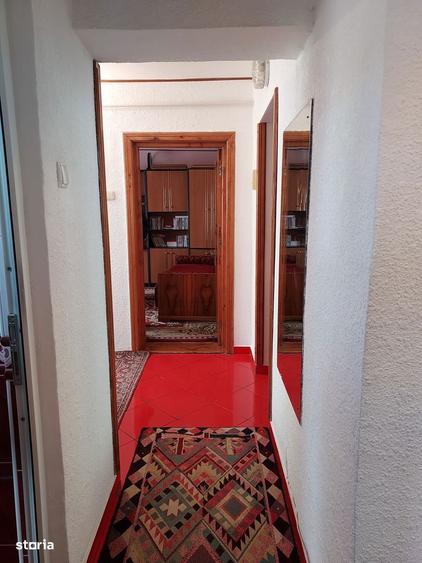 Zona Catedrala - apartament cu 2 camere decomandate, etaj 2, boxa mare - 6
