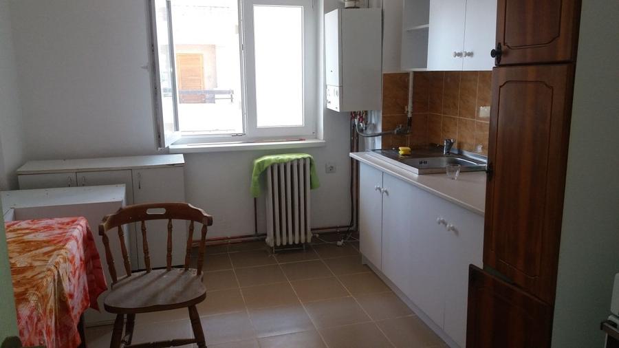 Vand apartament 3 camere decomandat - 1