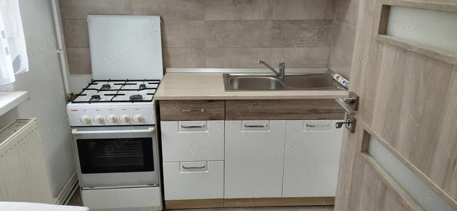 Inchiriez garsoniera - 2