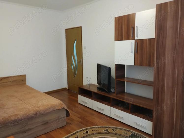 Garsoniera moderna de inchiriat Mioveni, zona M-uri, etaj 2 - 1