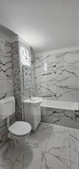 Apartament 3 camere, 2 bai complet renovat, etaj 1, semicentral - 11