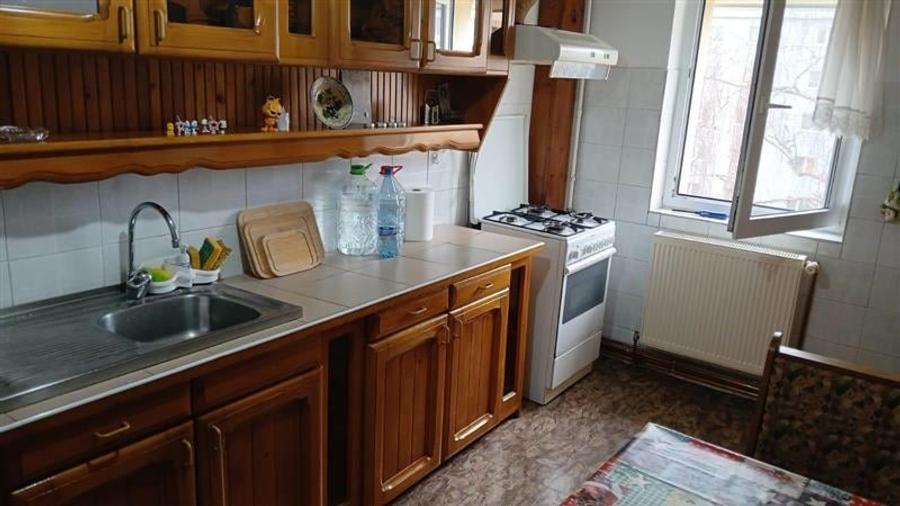 Apartament cu 3 camere decomandat in Tractorul, Brasov - 5