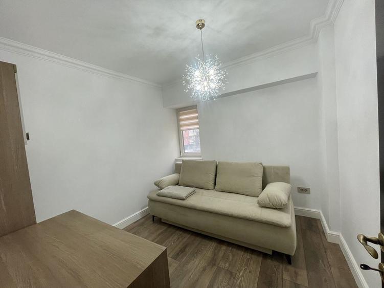 Apartament 3 camere | LUX | Ultracentral | Etaj 2 | Bloc cu lift - 8