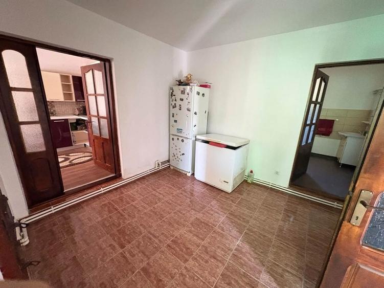 Casă cu 3 camere în Podiș