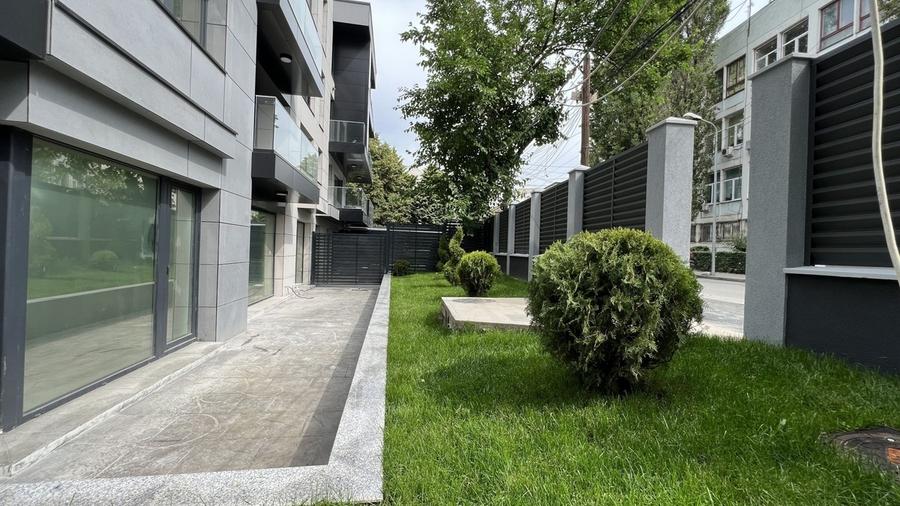 Unirii, Palatul Parlamentului, Mitropolie - 4