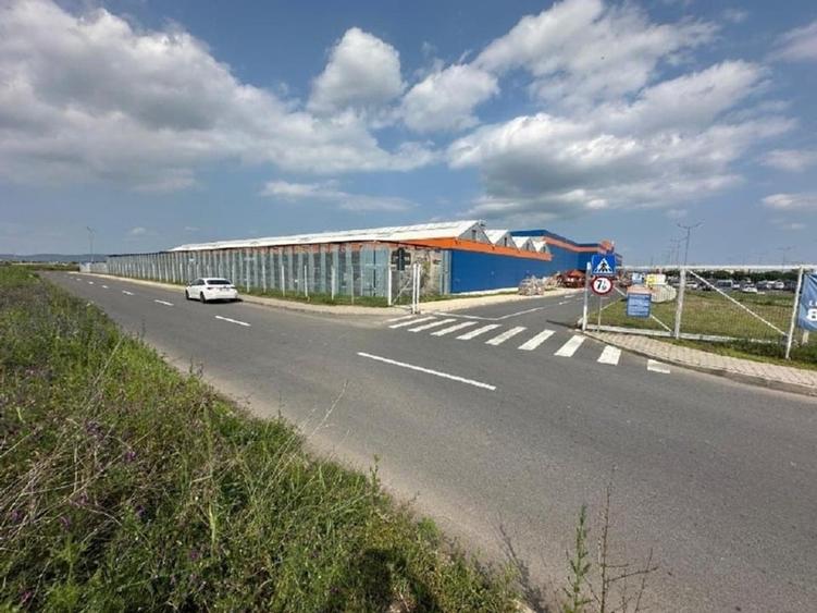 Teren intravilan de vânzare zona comercială oraș Ploiești – zona  Nord - 1
